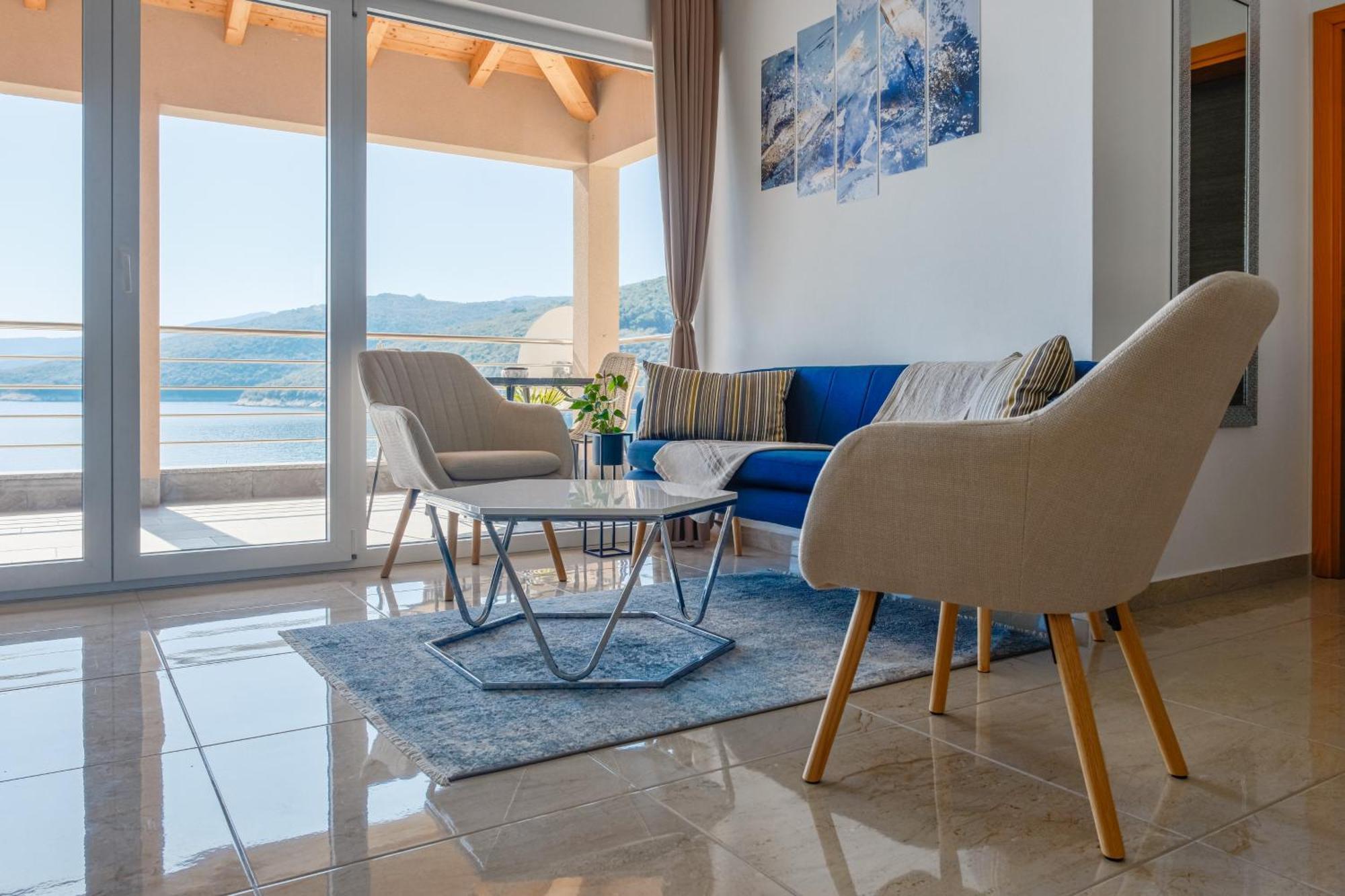 Seafront 2-Bedroom Apartment Nika - Рабац Екстер'єр фото